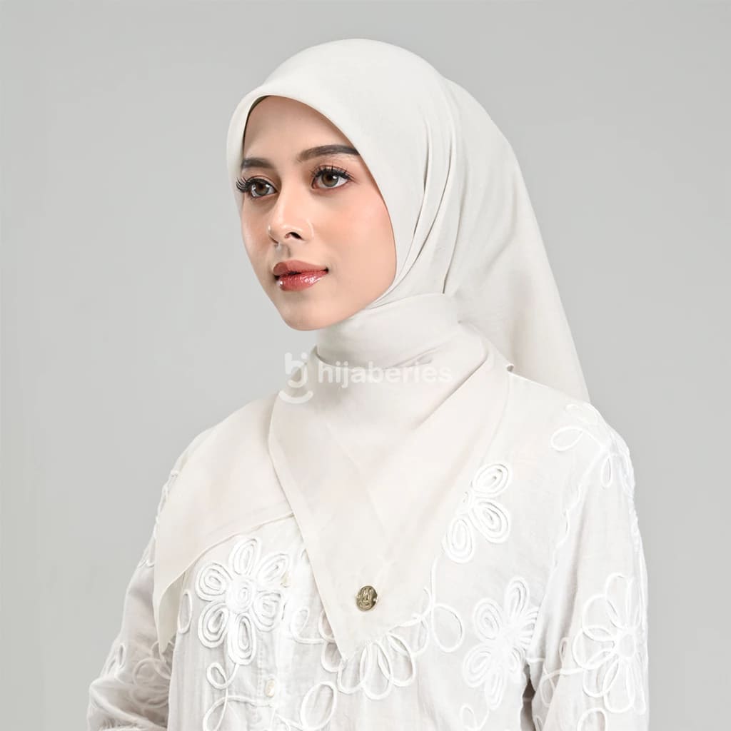 Hijab Segiempat 3